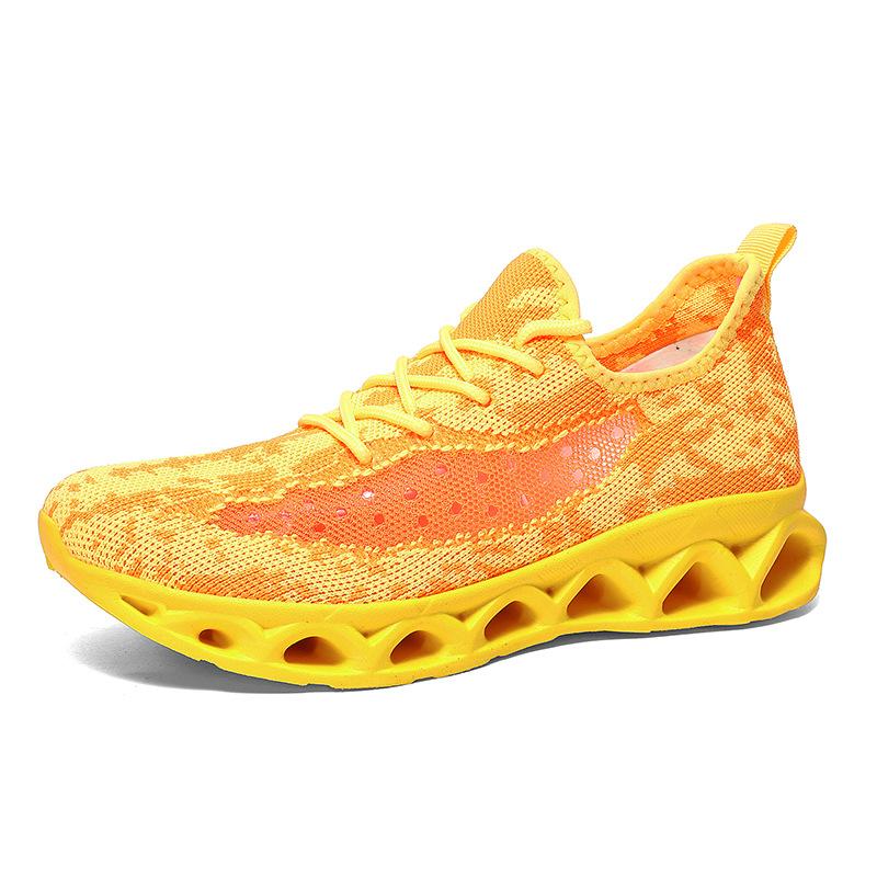 New hollow twist thick-soled fly-woven mesh, light and breathable casual sports couple shoes, men's and women's four-season shoes