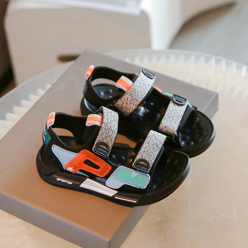 

Детские пляжные сандалии для девочек и мальчиков, спортивные сандалии, модные открытые носки, модные 2024, классические мягкие нескользящие резиновые водные туфли 26-37 26