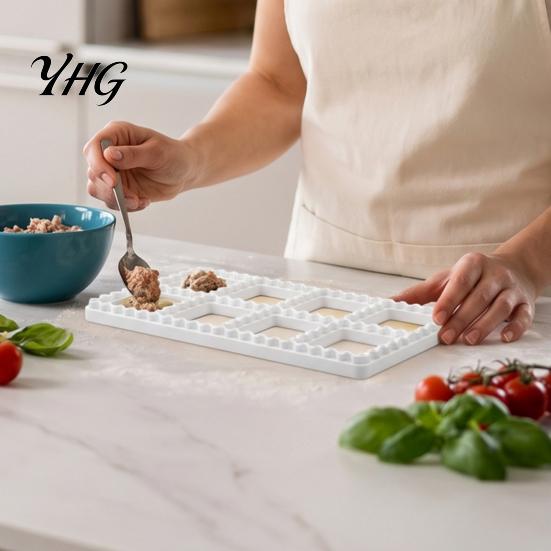 Professional Wonton Press Ravioli Maker Mold, 8-Cavity Dumpling with Zigzag Edge, PLA Food-Safe Manual Pasta Making Mold Kitchen Tool for Pie,