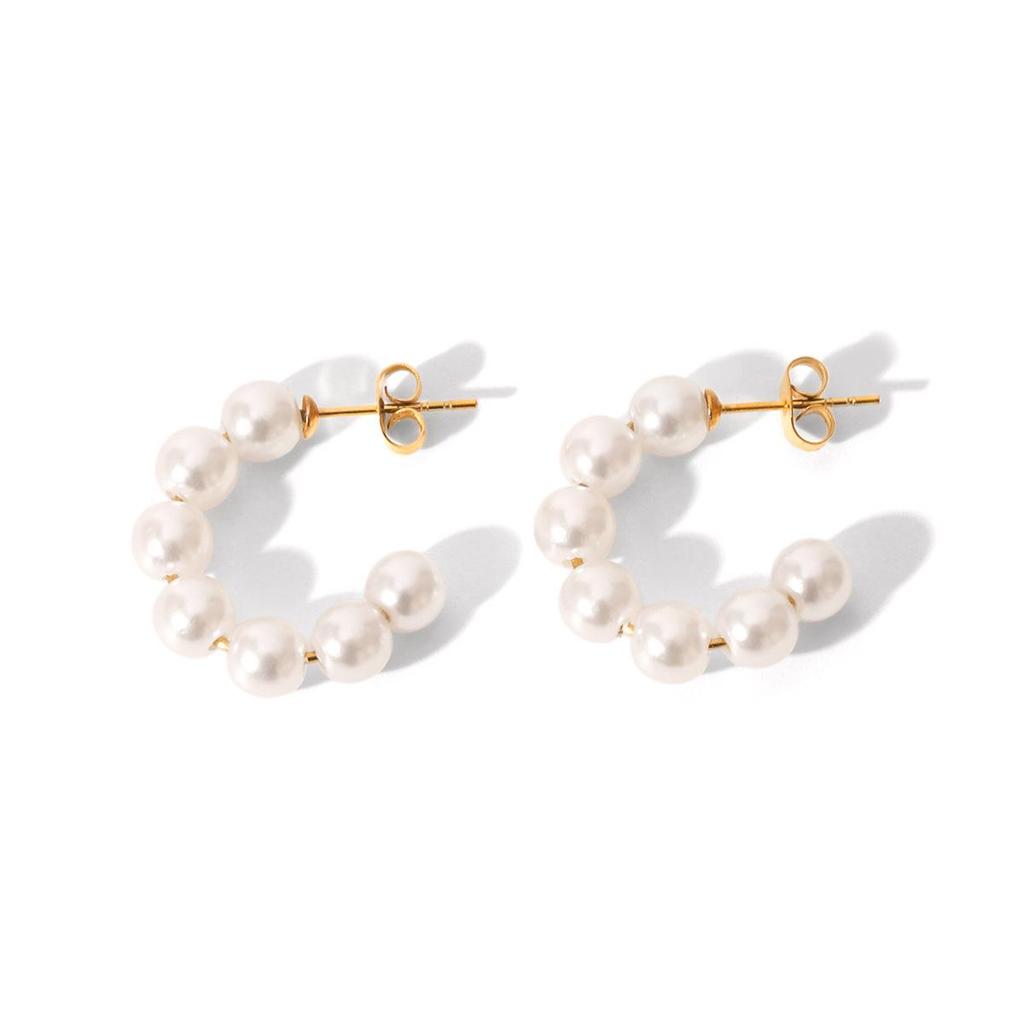 Europejskie i Amerykańskie Retro Kolczyki Sztyfty ze Stali Nierdzewnej w Kształcie Litery C z Perłą dla Kobiet