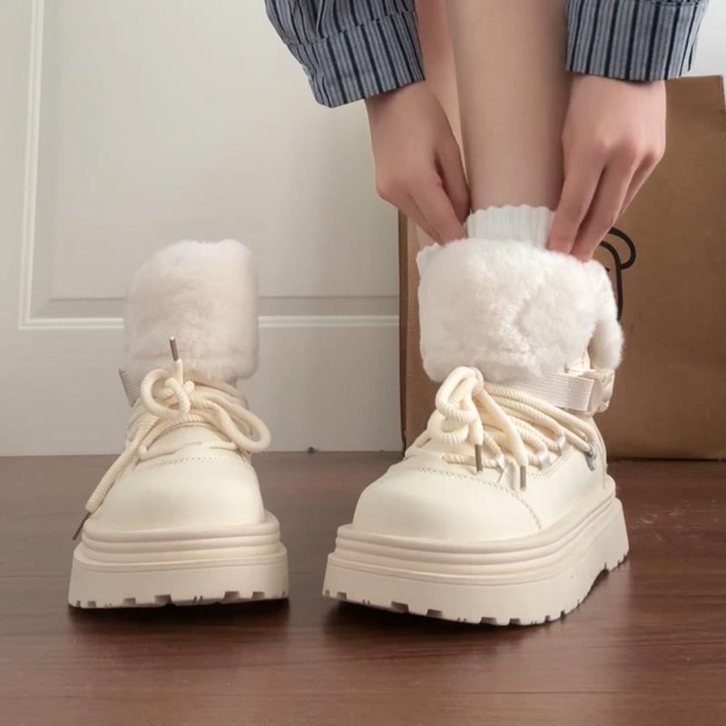 

Модные универсальные зимние ботинки на толстой подошве с увеличением роста, женские 2025, новые нишевые бархатные большие хлопковые ботинки, короткие ботинки, тренд 40