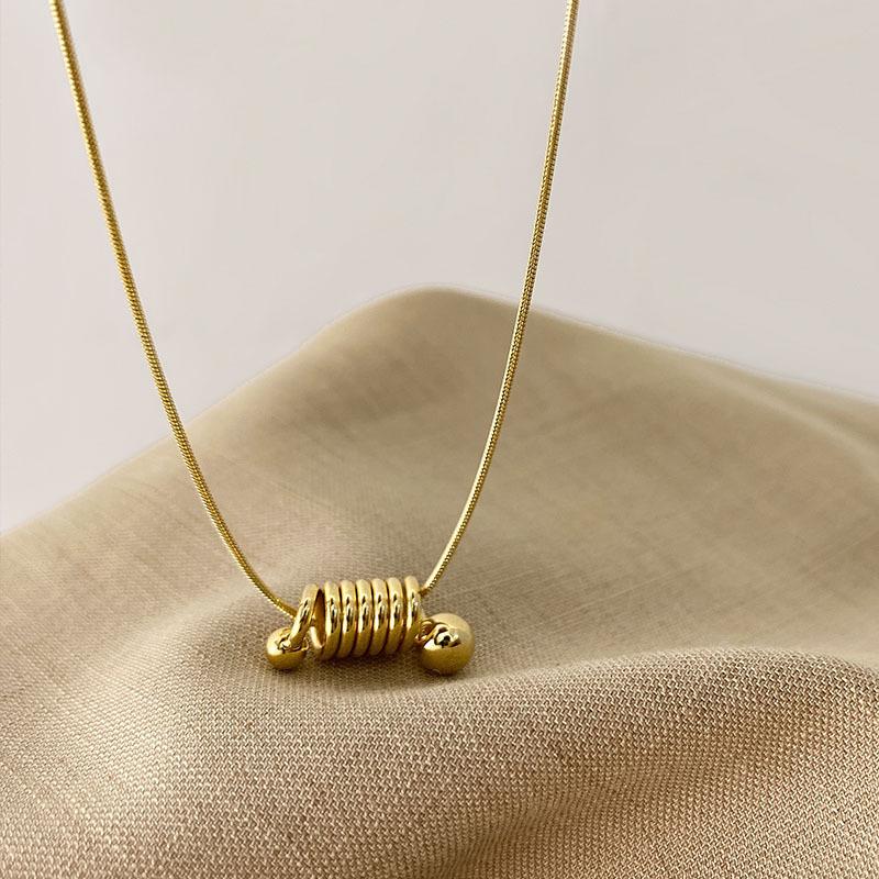 Retro Spiral Titanium Steel Pendant Necklace for Women - High-End Versatile Clavicle Chain