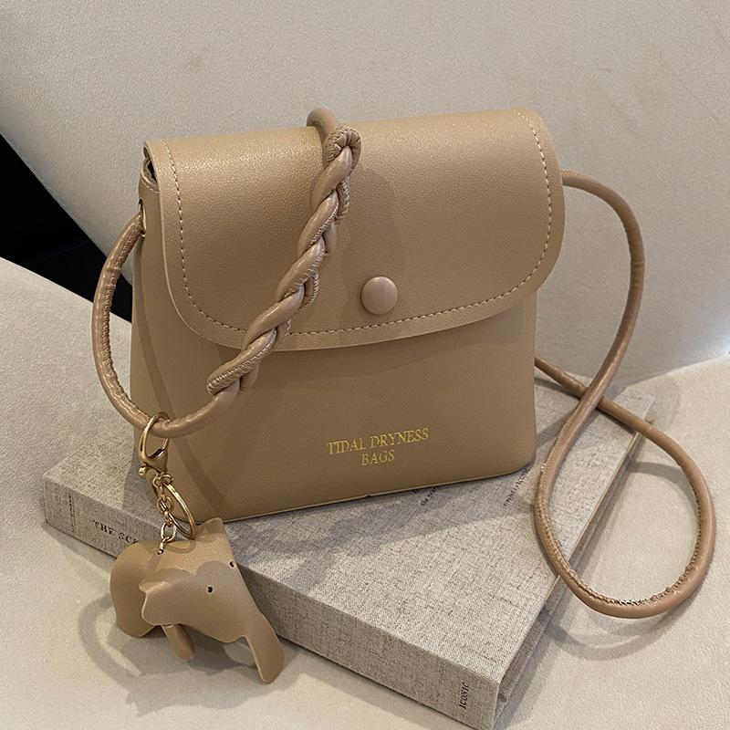 Niche Retro Mobile Phone Bag for Women In Autumn and Winter Fashion Texture One-shoulder Crossbody Bag Versatile High-end Bucket Bag