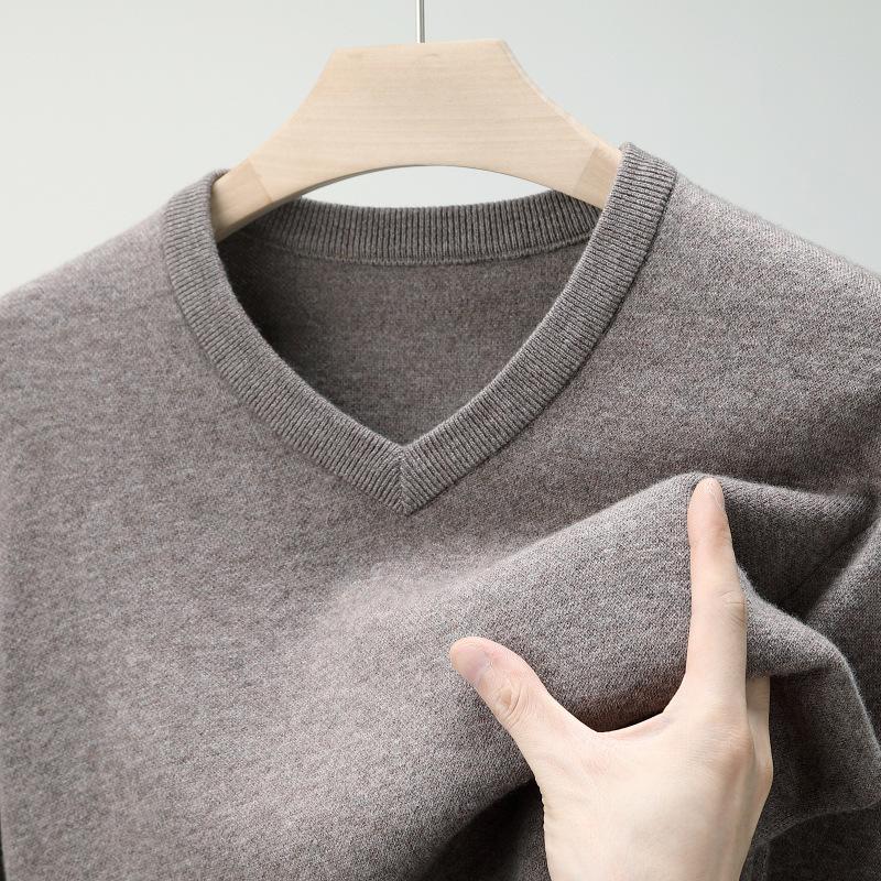 Men's Versatile V-Neck Cashmere Sweater: Warm Autumn/Winter Knit for Middle-Aged & Young Adults