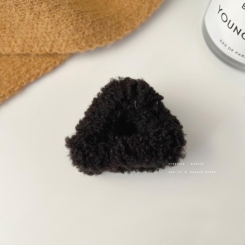 Sweet Plush Cat Ear Hair Clip for Autumn/Winter - Women's Princess Style Hair Accessory