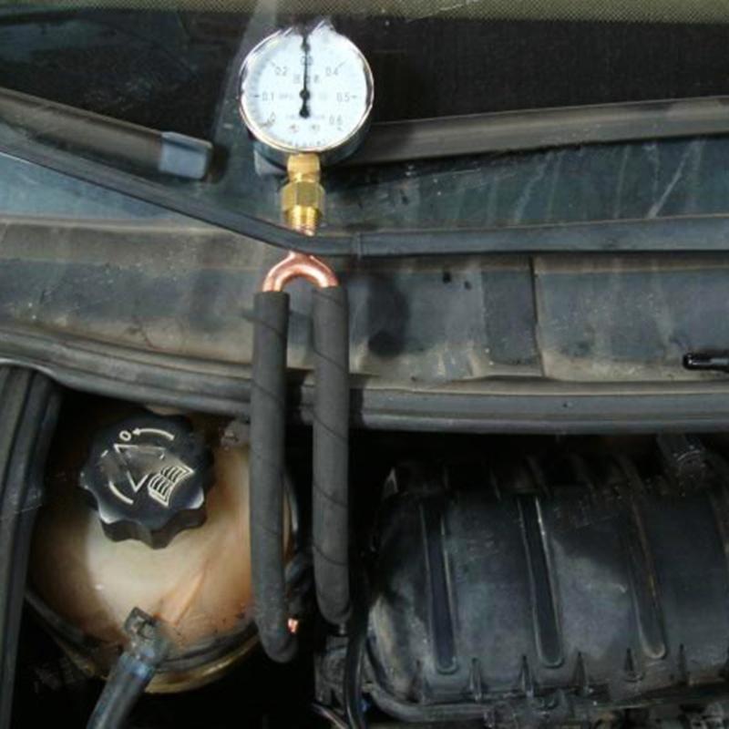 Universal Gas Pressure Gauge for Compatibility with Multiple Vehicle Types Offering Precise Oil Pressure Readings for Au