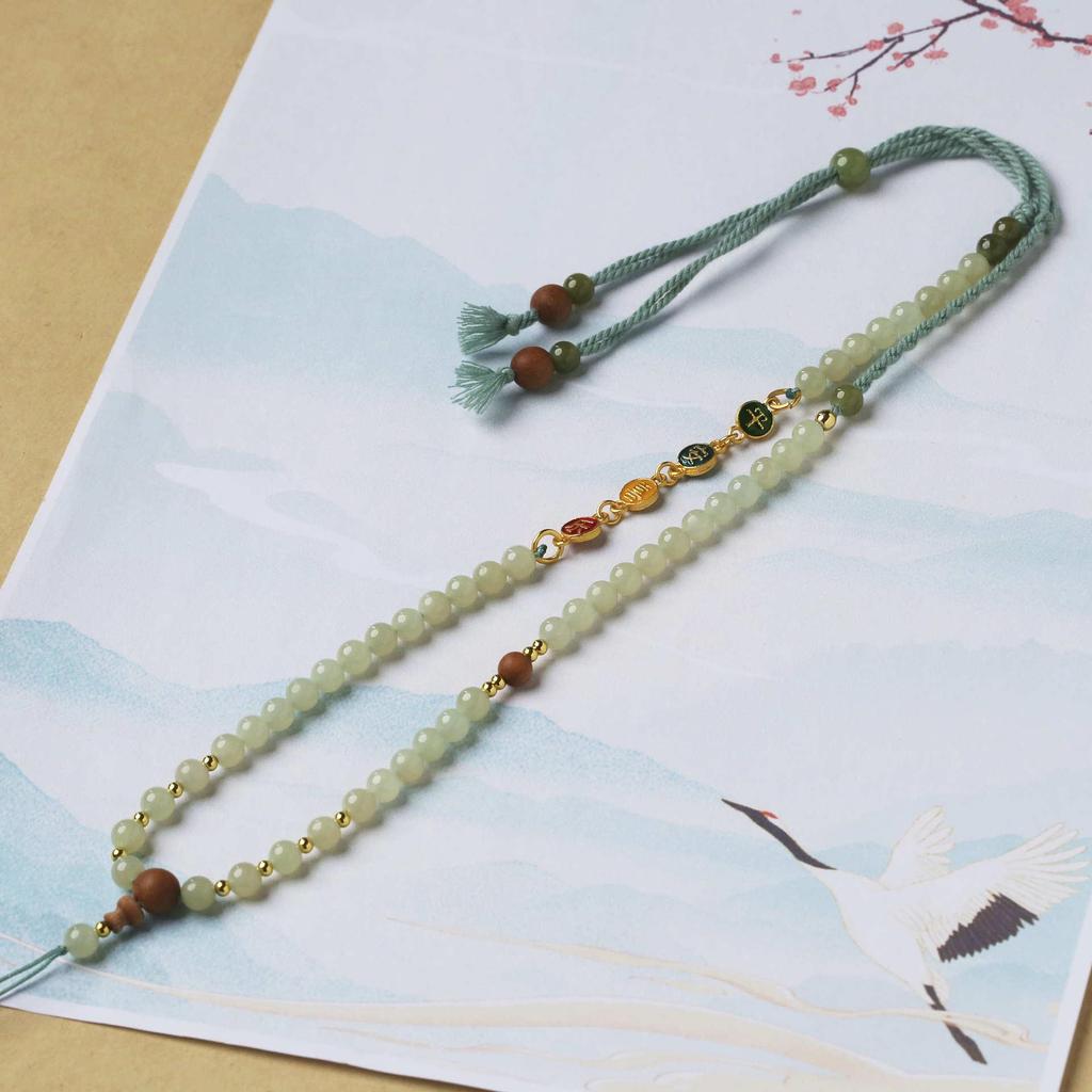 Elegant Hetian Jade Clavicle Pendant Necklace