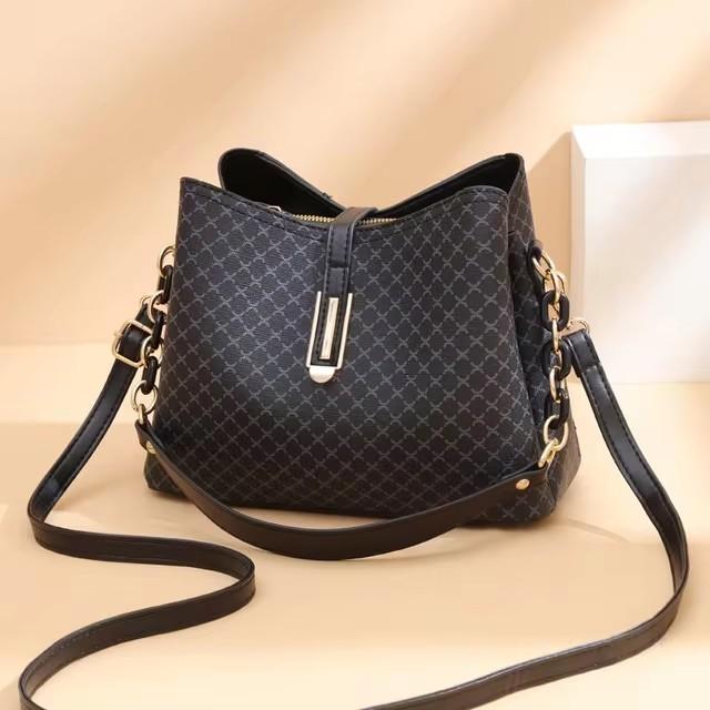 

Women s Vintage Tassel Bucket Crossbody Bag, Simple PU Leather Casual Shoulder Handbag for Daily Use чорний