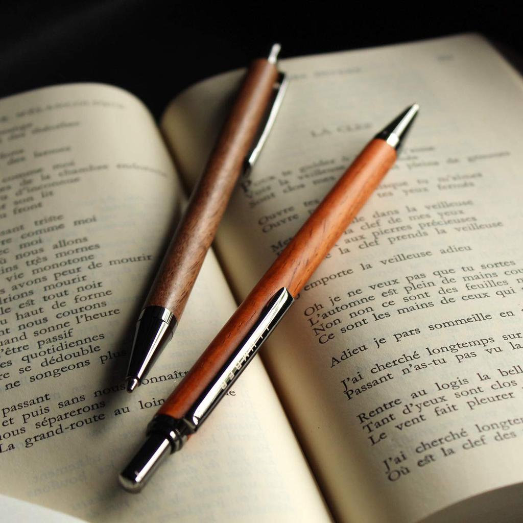 BALLPOINT PEN KNOCK wooden ballpoint pen LUMBER by Hacoa "SLIM 1.0mm" Knock-style (walnut) +