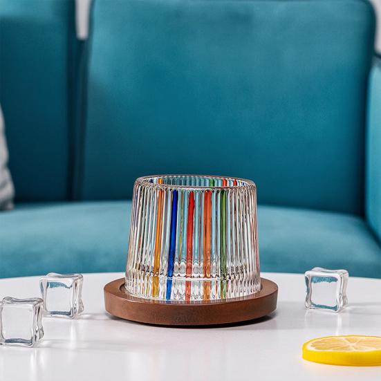 Drehbares Whiskey-Glas mit Holzständer, Handbemalter rotierender Tumbler für Bar, Schreibtischspielzeug zur Stressbewältigung Geschenk