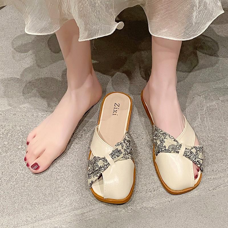 

Вышитые сращенные женские туфли тапочки для женщин летние мюли сексуальные низкие тапочки с закрытым носком на плоской резине 37