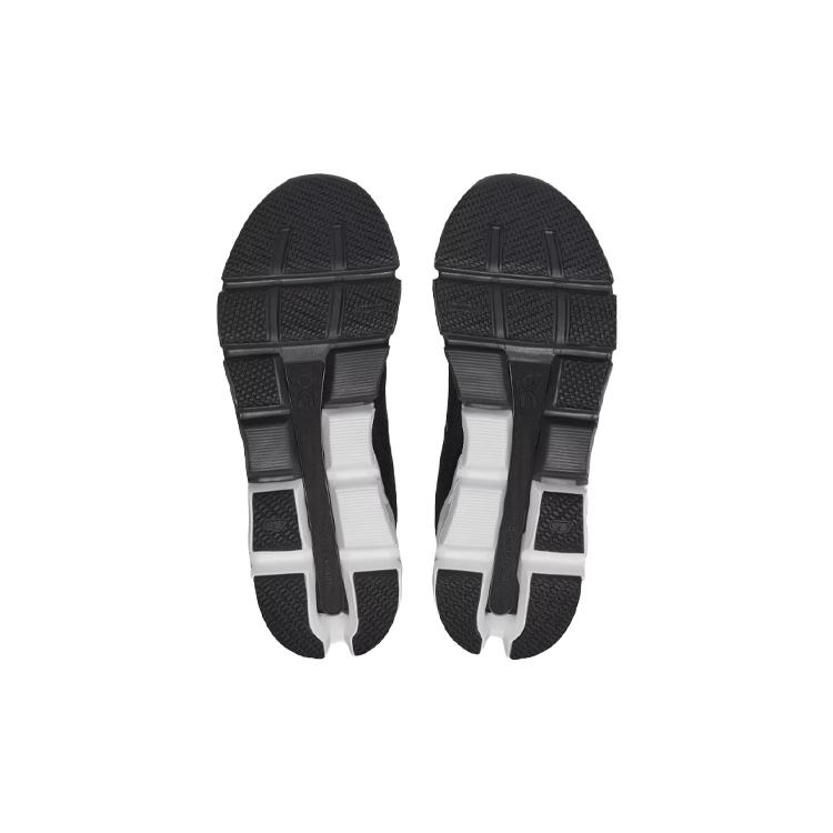 On Cloudflyer 4 Wide 'Black White' 81.98664