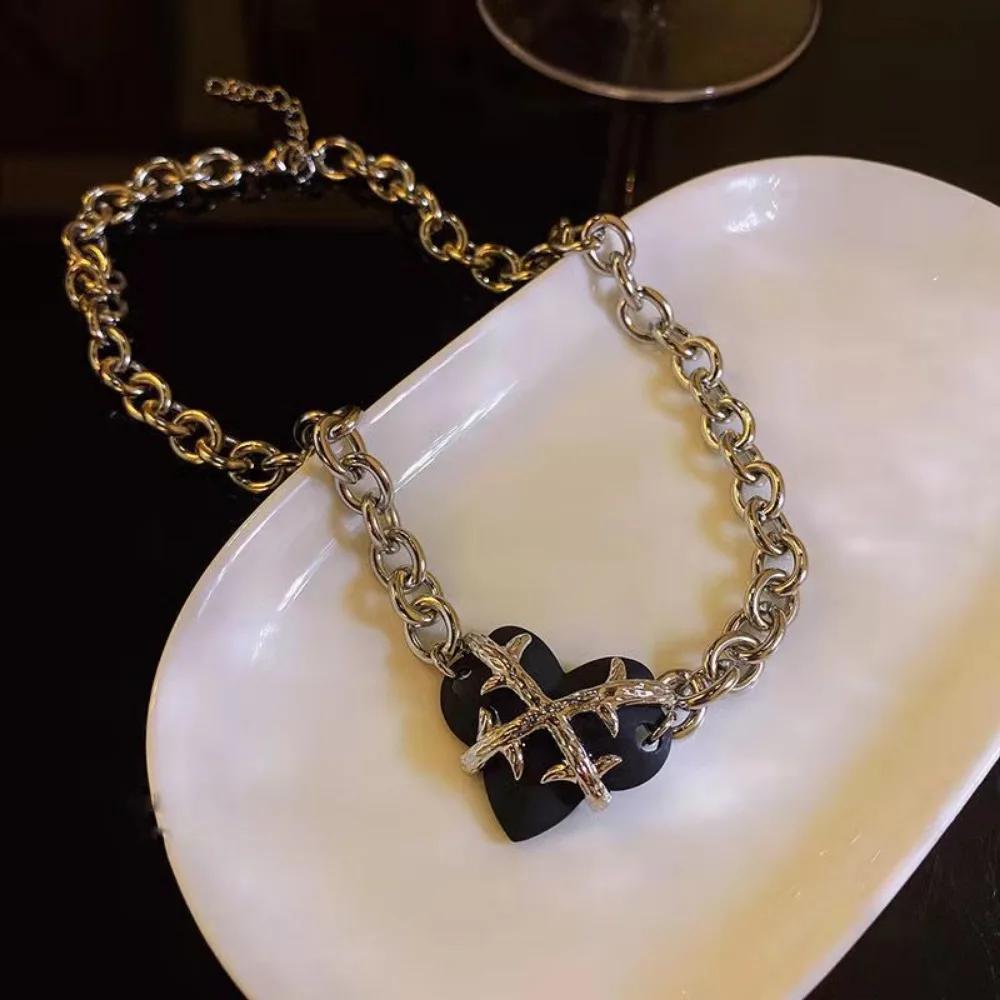 Gothic Black Love Choker Punk Thick Chain Clavicle Bracelet Necklace For Women Men Retro Fashion Jewelry Trendy Accessories Gift