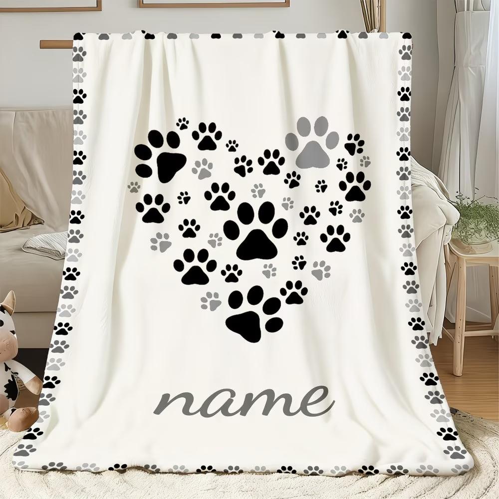 Custom Name/Text Heart-Shaped Dog Paw Pattern, Soft Flannel Material, Suitable For Sofas, Beds, Travel, As An Ideal