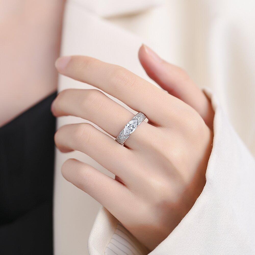 2026 Light Luxury Open Temperament Horse Eye Zircon Ring Female Tide Super Fairy Index Finger Ring