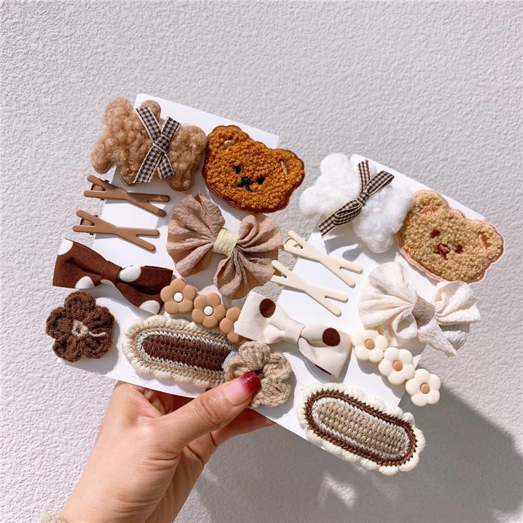 Kreskówkowe pluszowe spinki do włosów dla dzieci - Urocze jesienno-zimowe klipsy dla dziewczynek, w koreańskim stylu księżniczki