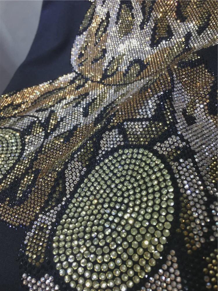 „Sukienka letnia z nadrukiem w panterkę i diamentowym misiem w dużym rozmiarze i falbaniastymi rękawami”