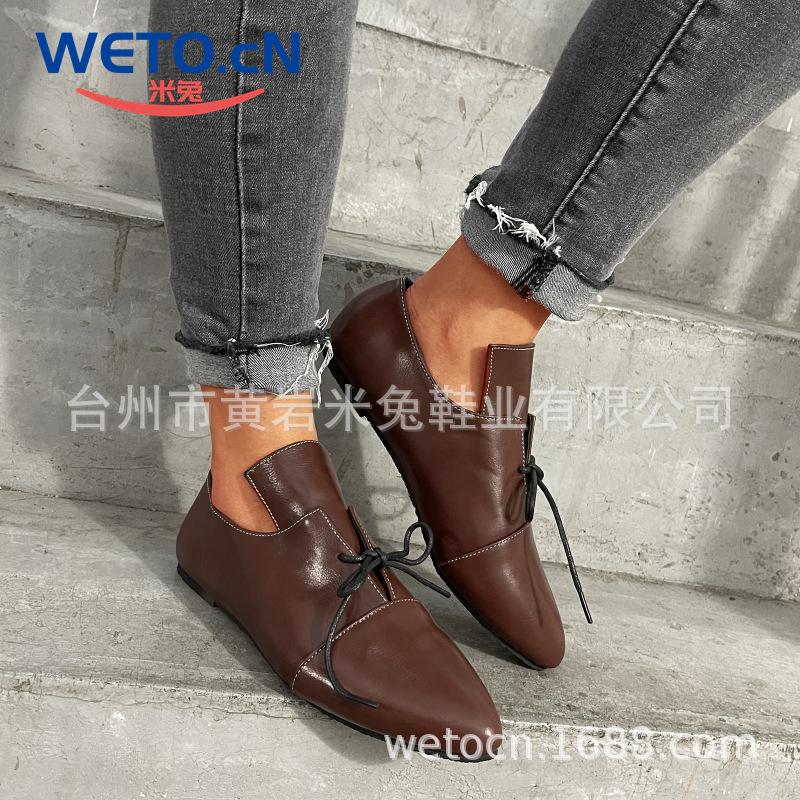 

Large size 43 casual flat shoes women s pointed head lace-up high mouth flat heel single shoes British fashion four seasons small leather shoes 43 коричневий