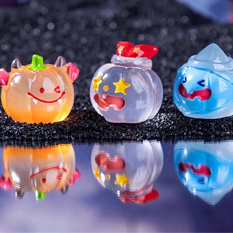 Set of 6 Safe Nontoxic Resins Halloween Pumpkin Figurine Decorations Glowing in Dark Nighttimes Miniature Ornaments