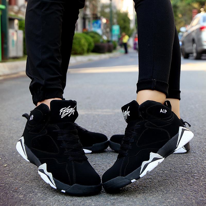 Scarpe da basket resistenti all'usura antiscivolo alte casual stivali da combattimento sneakers sportive per giovani scarpe
