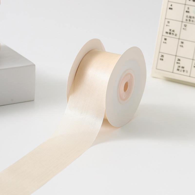 

Лента из шелковой пряжи Snow Yarn шириной 4 см для бантов ручной работы и упаковки подарочных букетов