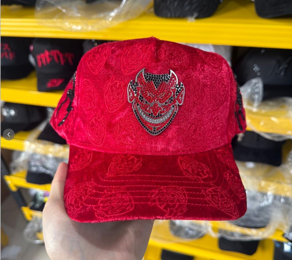 Wholesale Yo No Pesco Star Satin Lined Terry Dobby Embroidered Bling Sports Cap 5 Panel Rhinestone Brim Baseball Caps Barbas