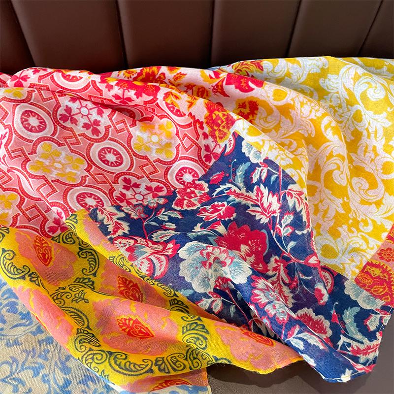 Designer Brand Women's Scarf Classic Print Women's Shawl Soft Oversized Headscarf Necktie Tassel