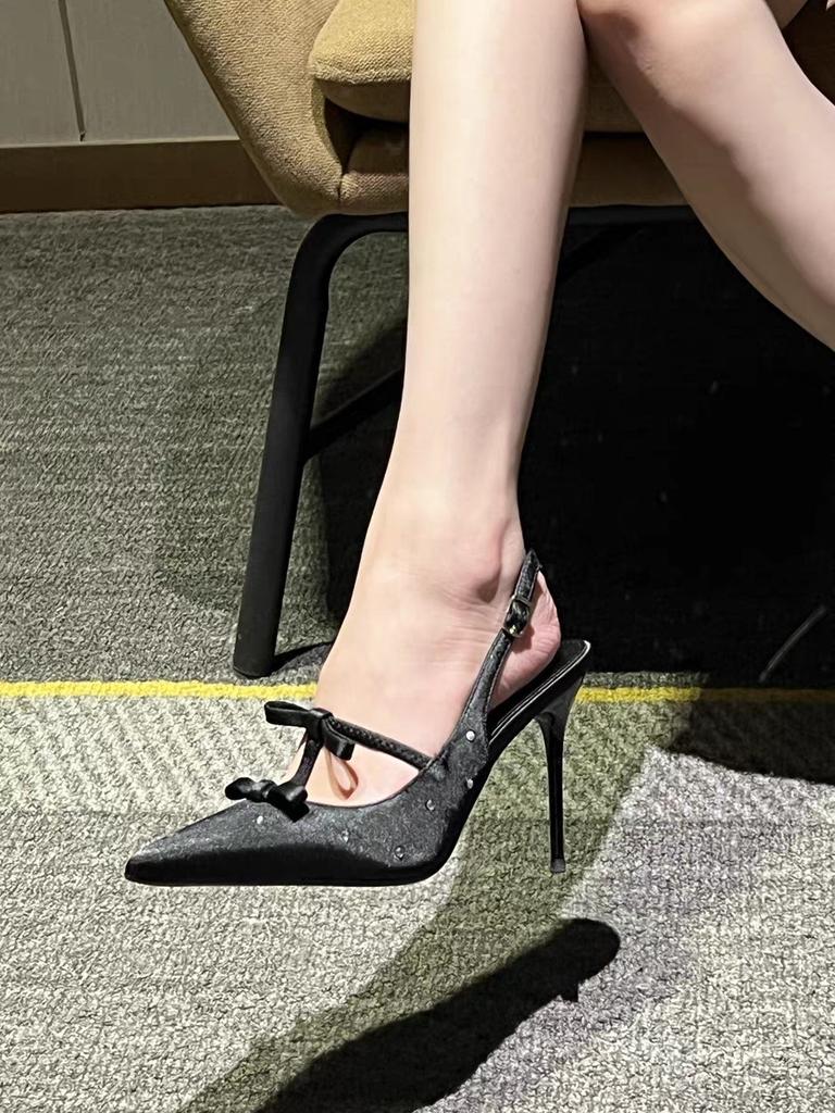 Neues Design gepunktete Strassschleife sexy schwarze High Heels dünner Absatz kleiner eckiger Kopf schöne flache Mündung einzelne Schuhe