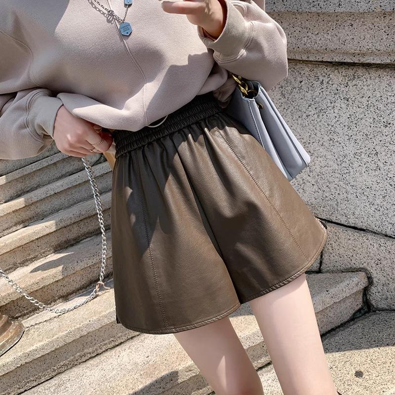 2025 Sleek High-Waist Leather A-Line Shorts: Versatile, Casual, Loose-Fit for Spring & Autumn