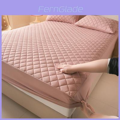 Polyester Bed Cover With Solid Color Design For Bed Protects Mattress And Prevents Dust