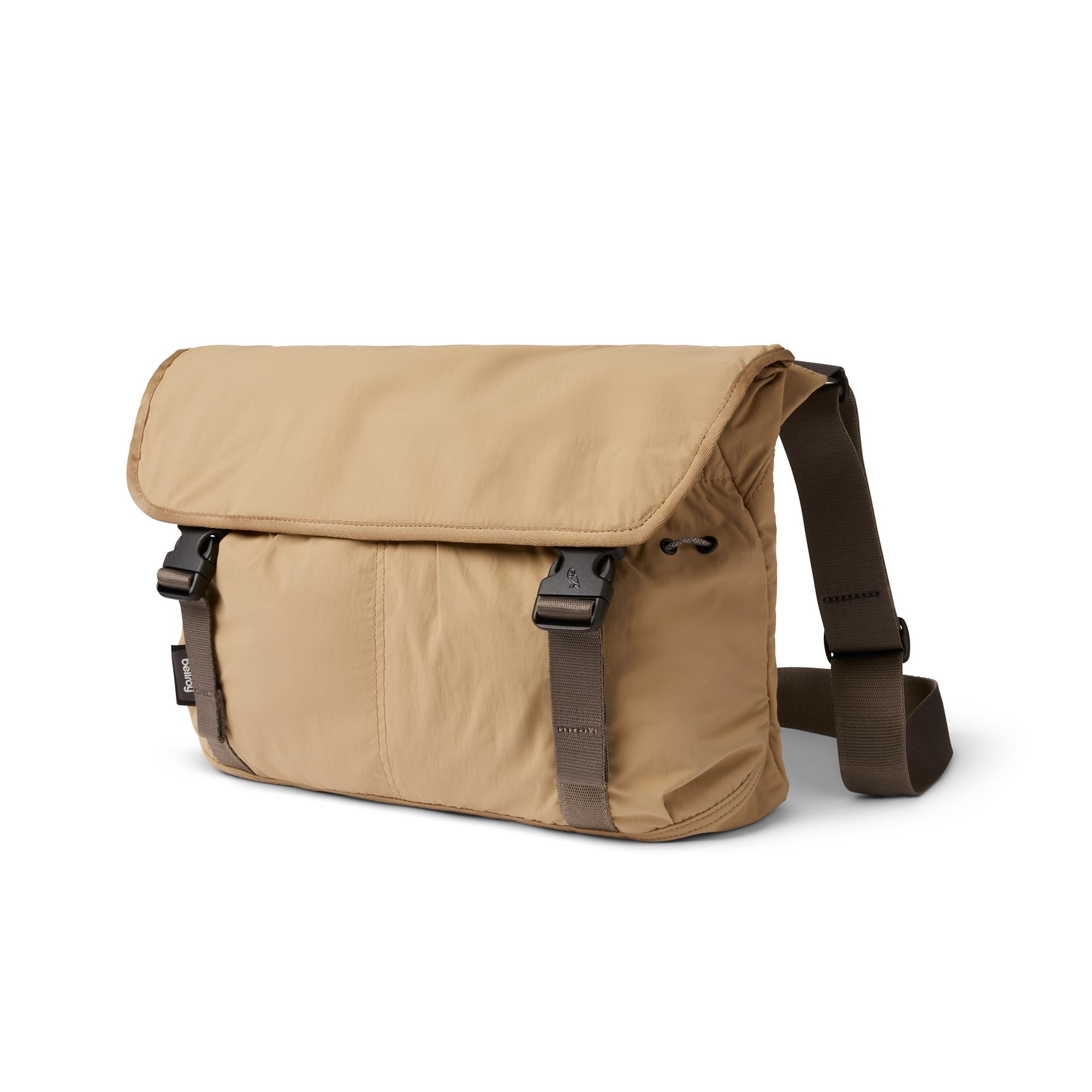 

Cinch Messenger 12L capacity lightweight shoulder bag Messenger bag Made of fabric Easy to store structure SandDune [Bellroy] water-resistant -