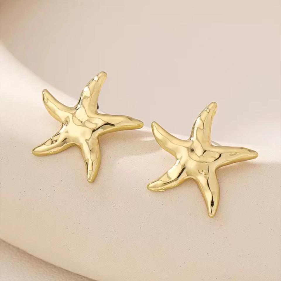 1 Pair of Fashion Temperament Casual Exquisite Starfish Stud Earrings For Women Ear Jewelry