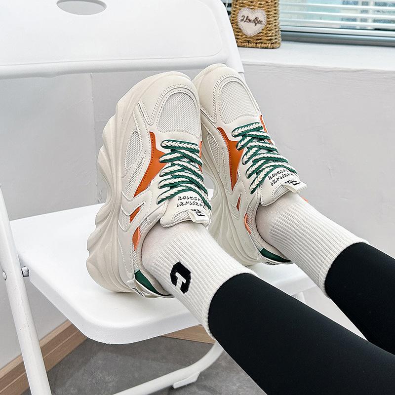 Женские легкие нескользящие кроссовки. Кроссовки на платформе со шнуровкой. Дышащие — фото 4