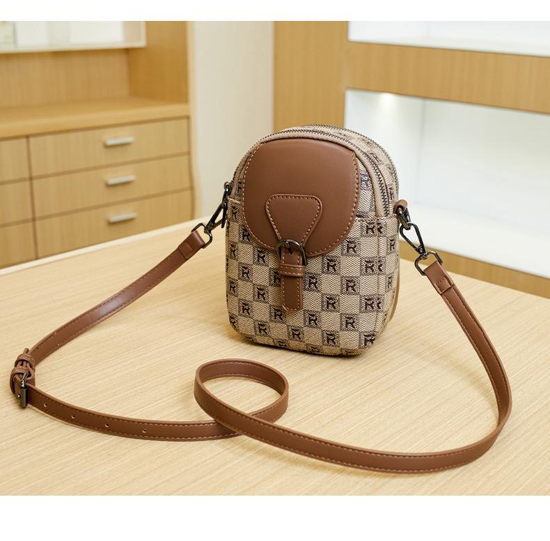 Retro Print Chic Women's Cell Phone Shoulder Bag - High-Quality, Versatile 2025 Design