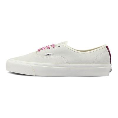 Authentic 44 Dx Classic Casual Skateboarding Shoes Unisex White Sneakers VN0A5KX4AVX