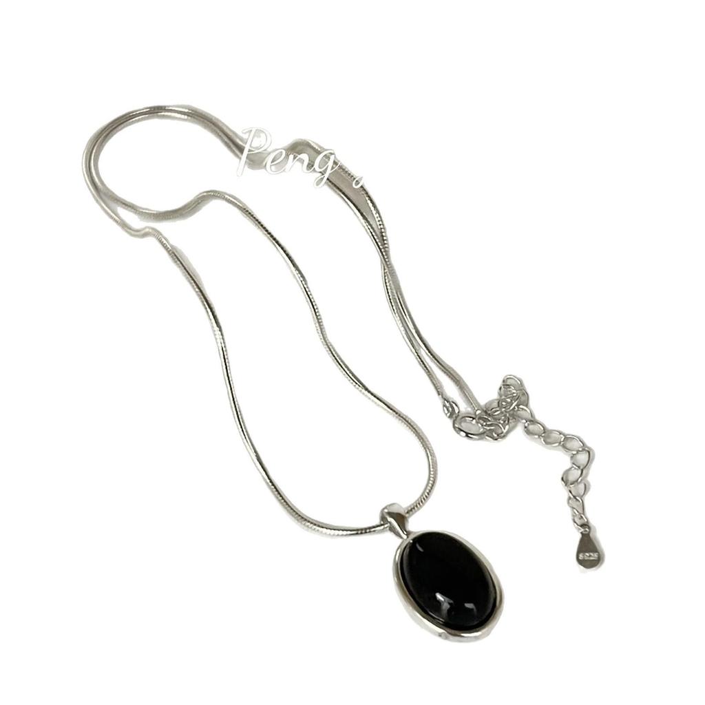 S925 Sterling Silver Black Agate Oval Necklace for Women: High-End, Simple Design with Snake Bone Chain