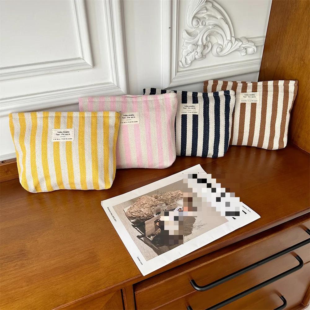 

Fresh striped cosmetic bag women s toiletry bag storage bag large-capacity portable simple hand-held cosmetic bag чёрный