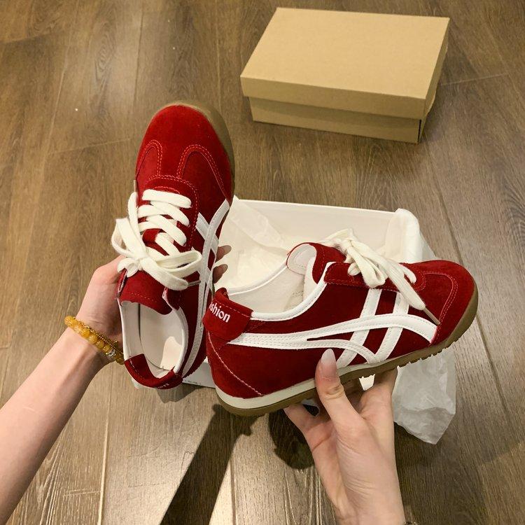 Leather American Retro Soft Sole Inner Height Increase Yellow German Training Shoes Women's 2025 New Sports and Leisure Board Shoes Forrest Gump Shoes