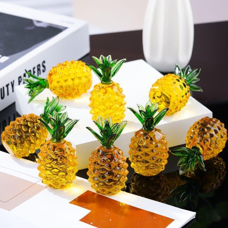 Handcrafts Crystal Pineapple Figurine Elegant Glass Artificial Fruit Sculpture Ornament for Home and Office Table Decors
