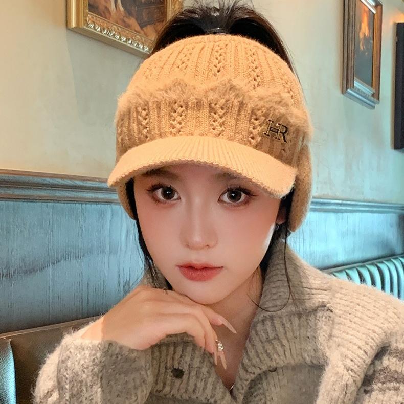Autumn and Winter Knitted Empty Top Hat, Letter Plush Duck Tongue Wool Hat, Women's Outdoor Cycling Windproof Ear Hat