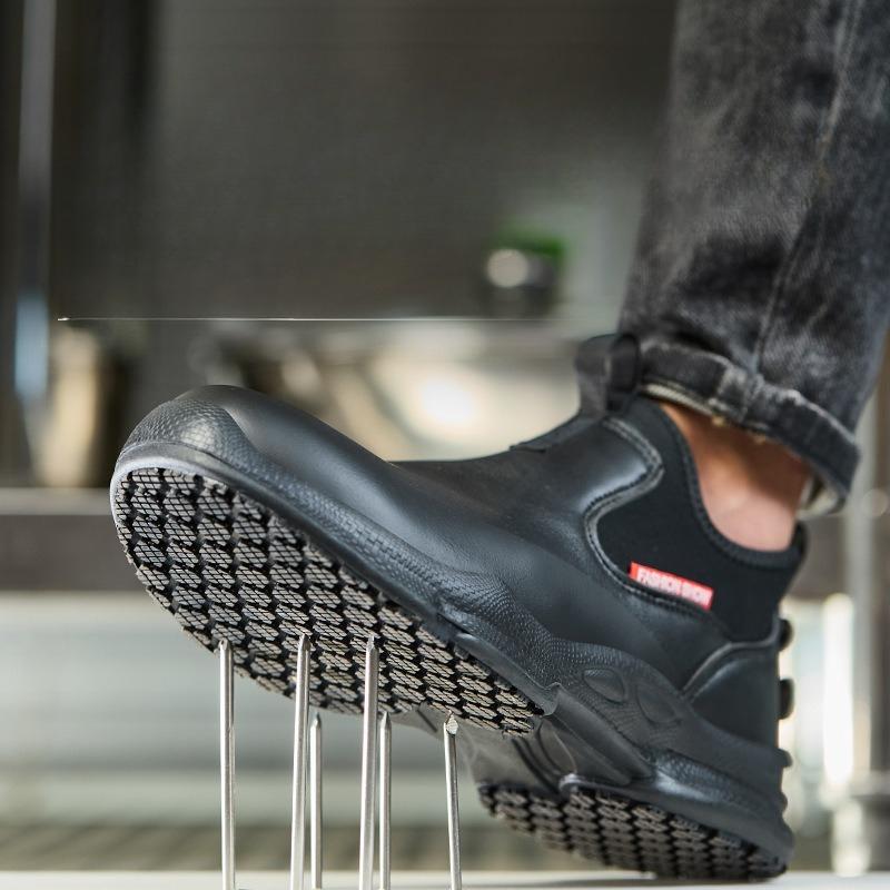 

Модная нескользящая кухонная рабочая обувь, водонепроницаемые рабочие ботинки с защитой от скольжения, легкая защитная обувь для мужчин, рабочая обувь для повара, кожаные кроссовки 37 чёрный