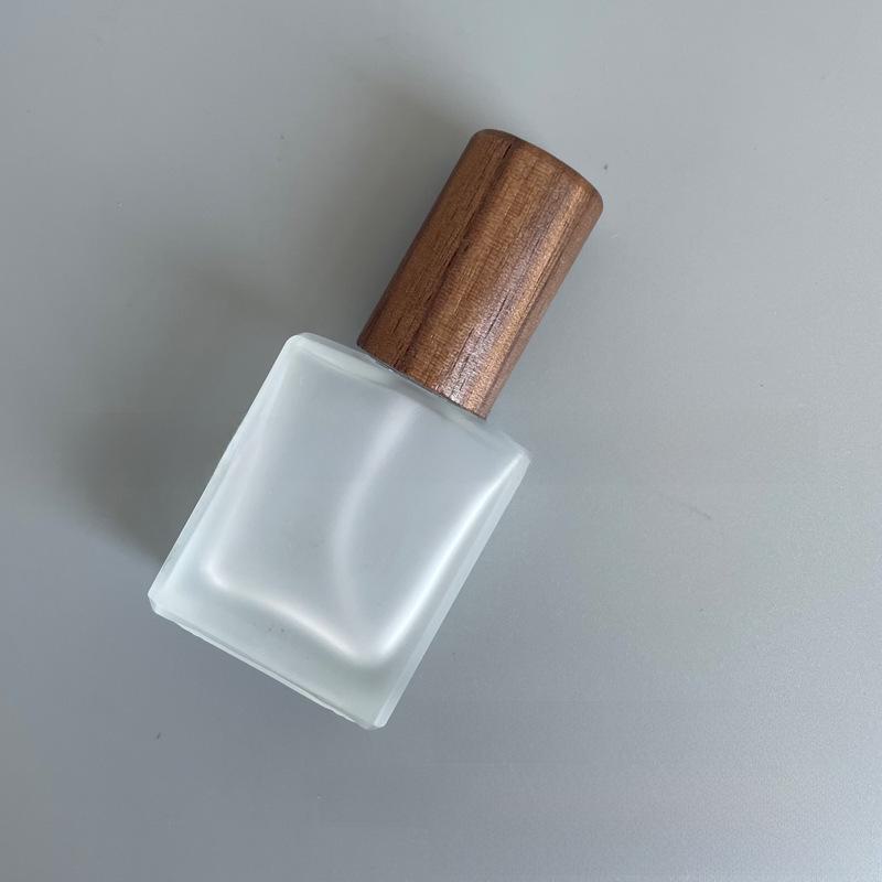 Sticlă portabilă de parfum din sticlă cu capac din lemn, opțiuni de 5 ml și 10 ml