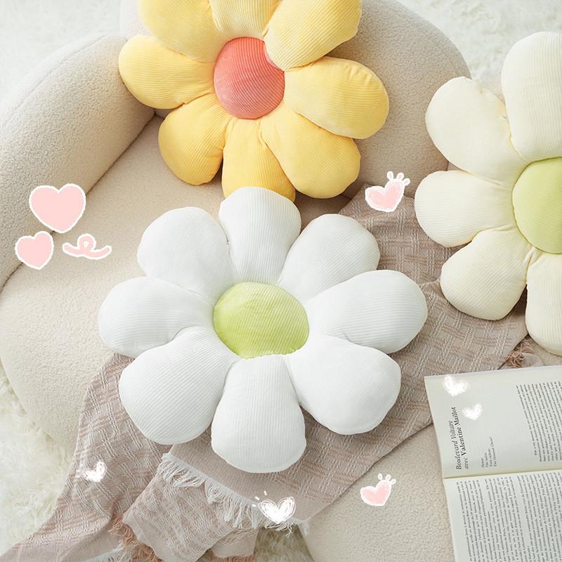 Plush Daisy Pillow With Pp Cotton Filling For Living Room And Bed Decor