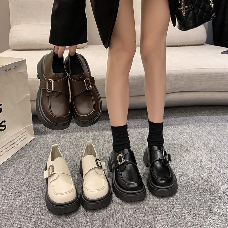 Mocassins à semelles épaisses style britannique pour femmes avec boucle de ceinture - Chaussures en cuir tendance à enfiler pour l'extérieur