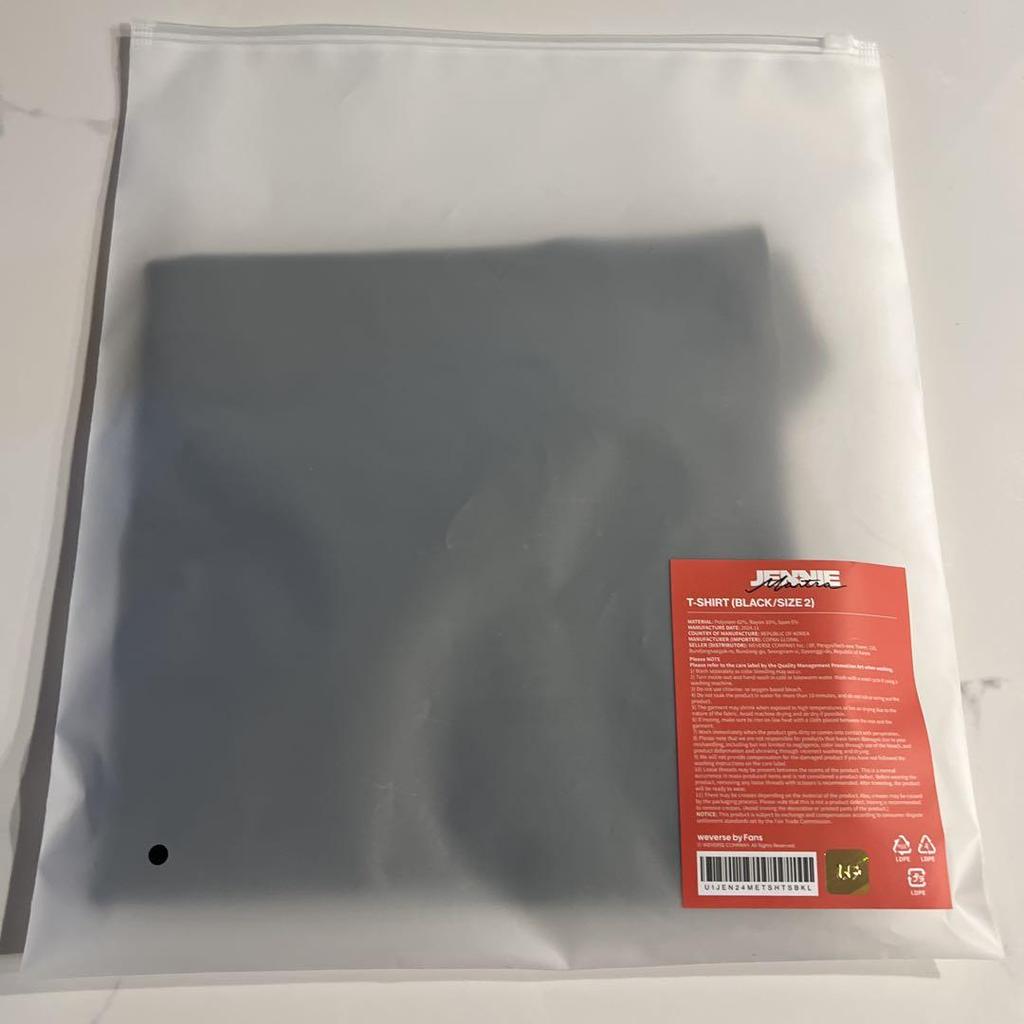 [USED] BLACKPINK Jennie Mantra T-shirt Ruby