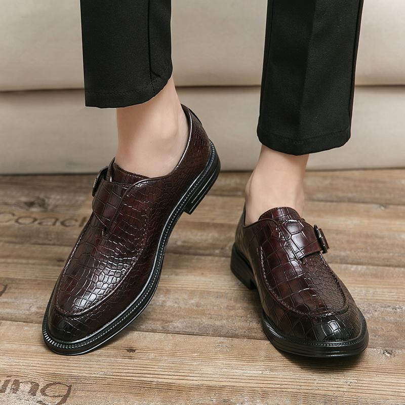 New Business Men Loafers Black and Brown Men Casual Comfortable and Fashionable Pointed-toe Shoes Social Shoes Sizes 38-46
