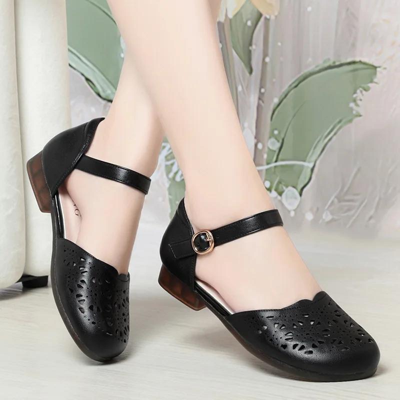 Close Head Square Heels Cutout Breathable Rhinestone Shoes Summer 2025 Soft Leather Sandals Women for Office Daily Mom
