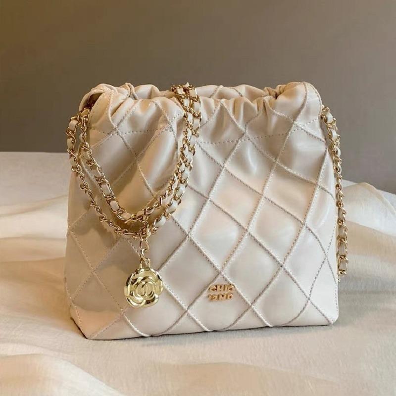 

South Wind Chic Waffle Diamond Bucket Crossbody Bag - Women s Exquisite Chain Shoulder Bag