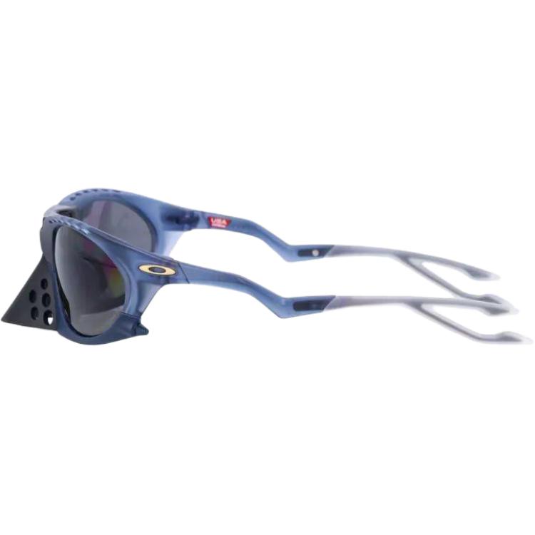 Oakley 9437 Iconic Logo Cat Eye Sunglasses Unisex sunglasses Matte-Transparent-Abyss 0OO943709