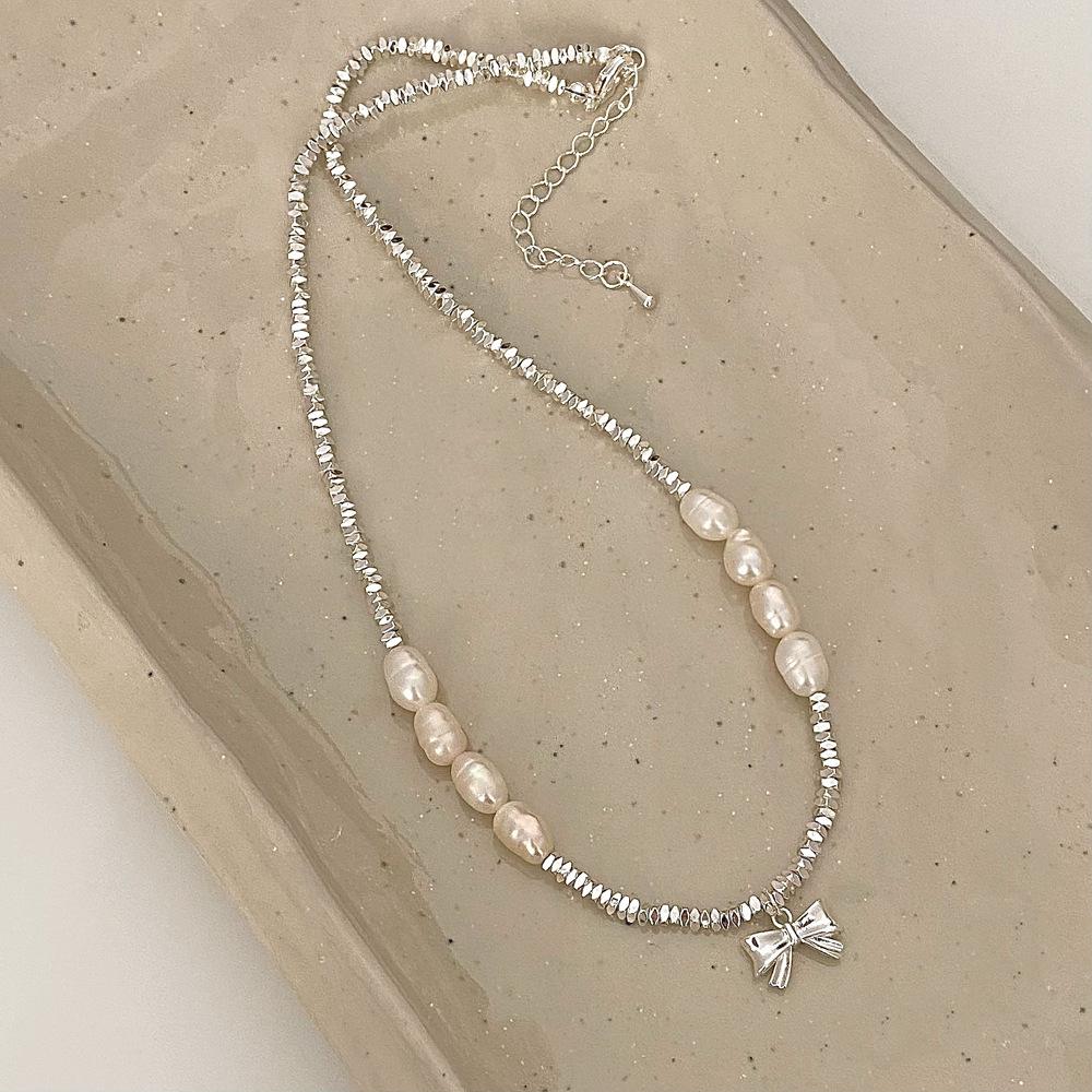 Fairy Style Minimalist Pearl Bow Necklace – Women's High-End Silver Choker
